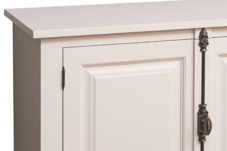 Massief Eiken Dressoir Met Royale Afmetingen En Klassieke Afwerking.