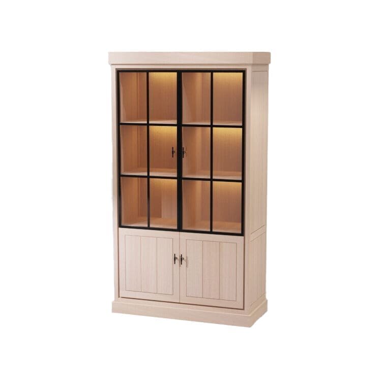 Vitrinekast Jura in licht eikenhout met glazen deuren en landelijke uitstraling